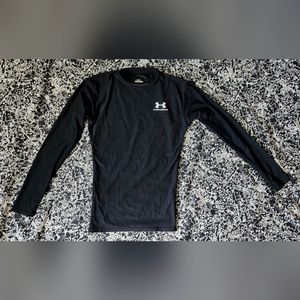 Under Armour long-sleeved black top
